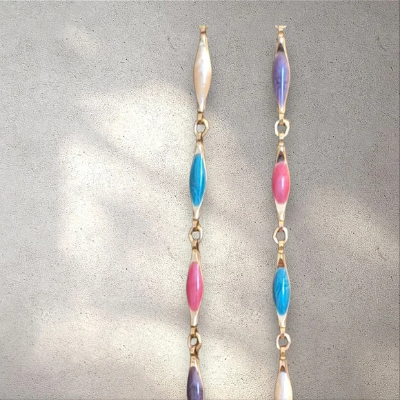 Vintage Colorful Beaded Necklace - Picture 5 of 6